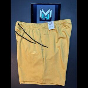 Nike NSW Tech Fleece Lightweight Shorts Gold DX0828-725 Men’s Sizes